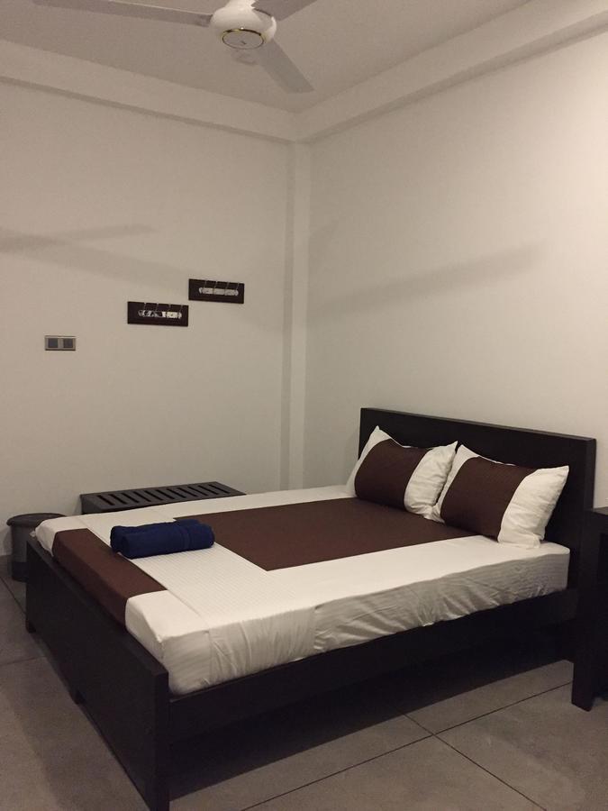 Us Motel Colombo Homagama Exterior foto